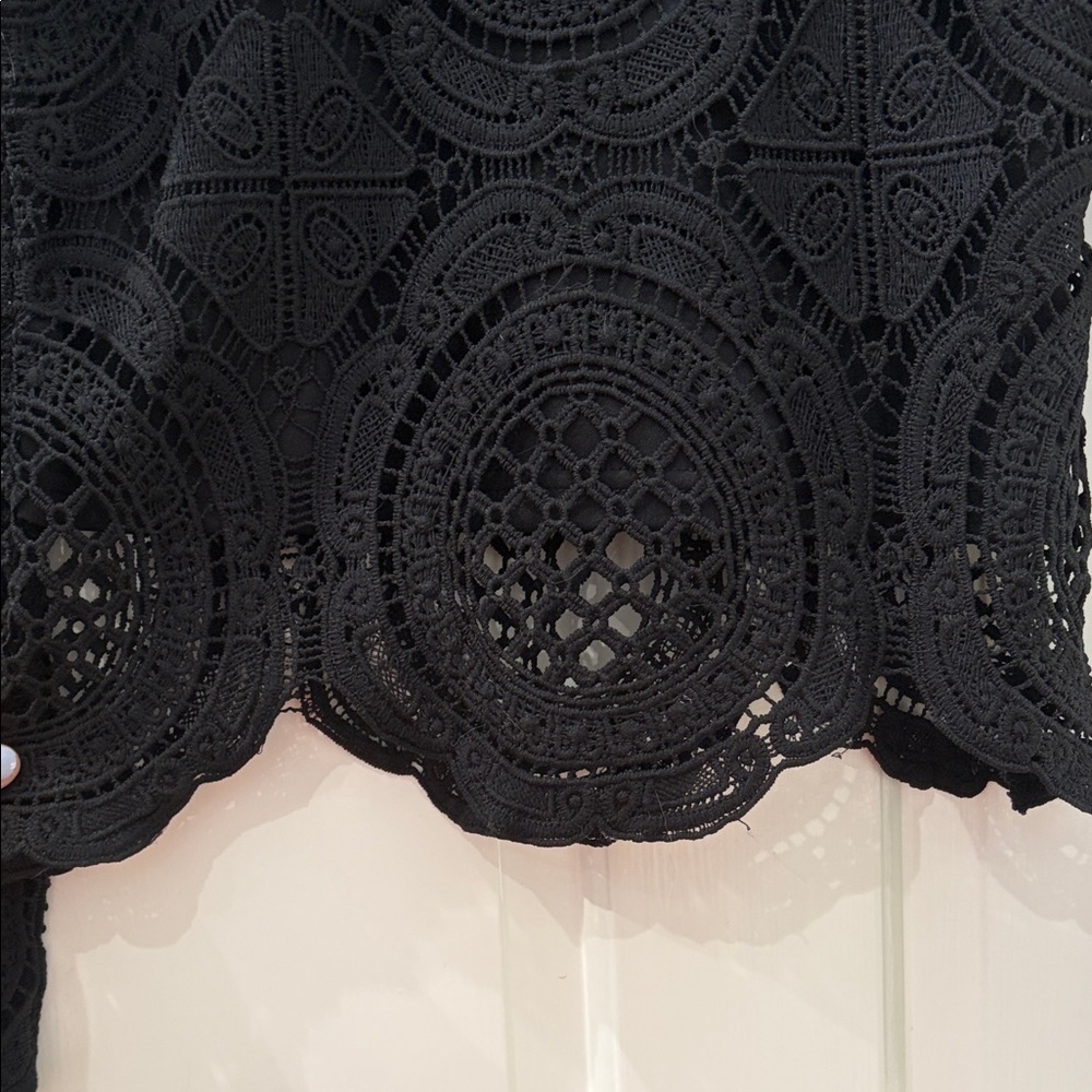 Ultra Pink Black Crotchet Lace Blouse - Picture 4 of 6